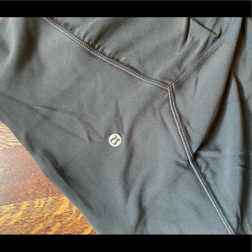 Lululemon cropped flared leggings!